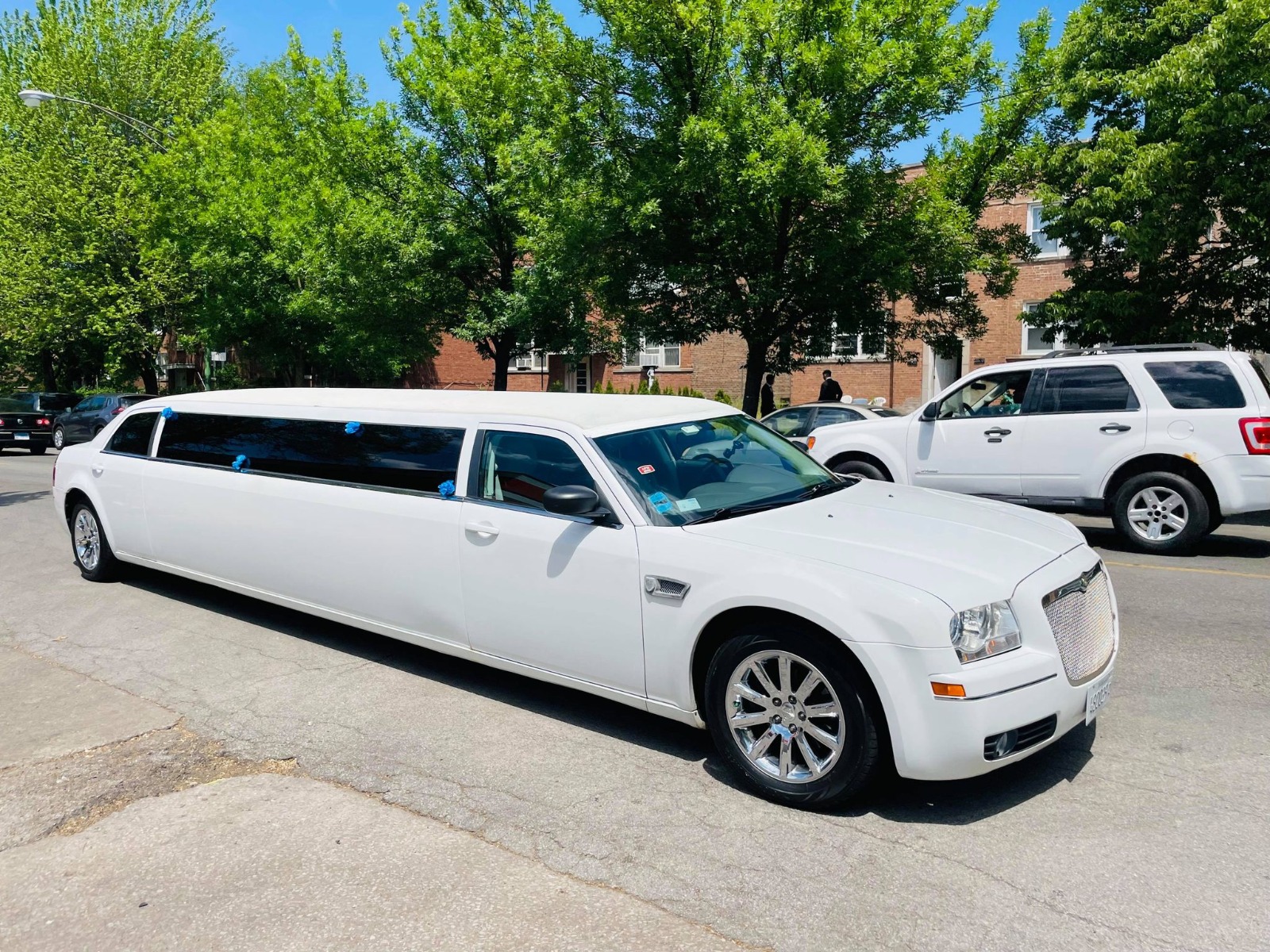 Sbm limo service Stretch Limo